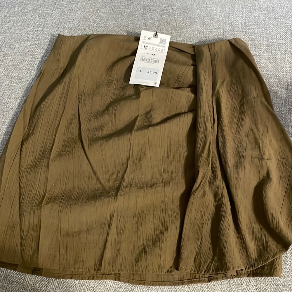 ZARA NEW SKIRT SIZE M